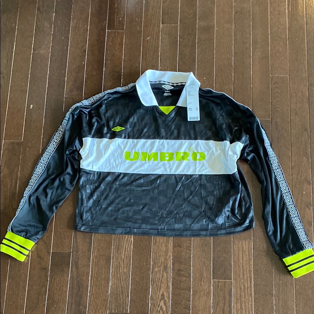 Umbro Black and White Jersey with Neon Accents